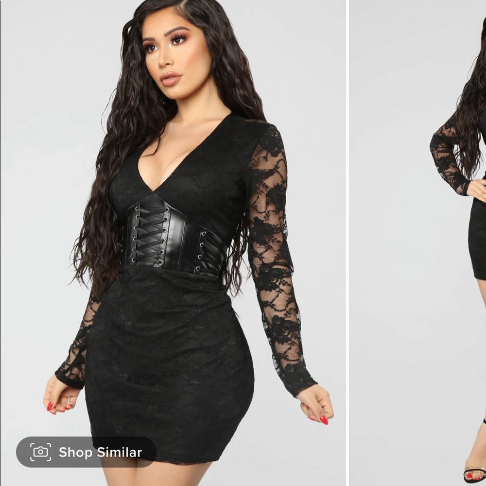 Woman’s Insta worthy corset lace dress